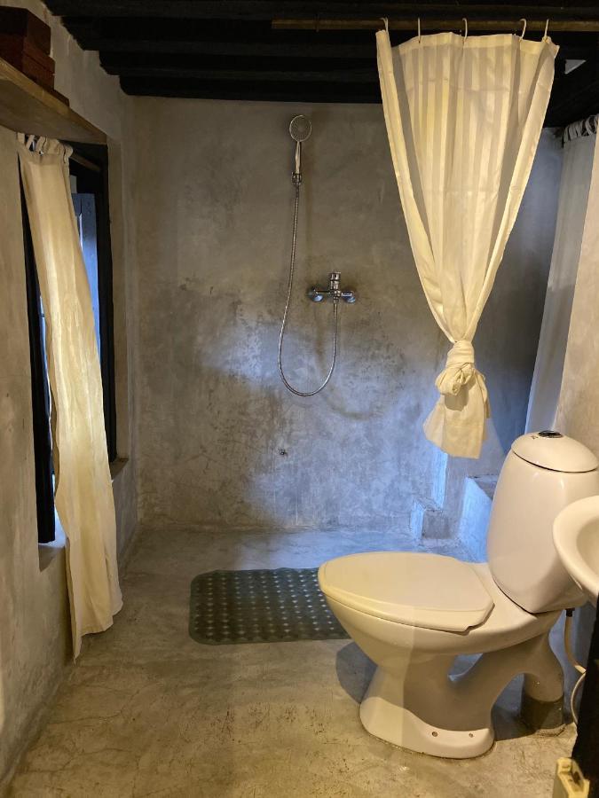 Peacock Guest House บักตะปูร์ ภายนอก รูปภาพ