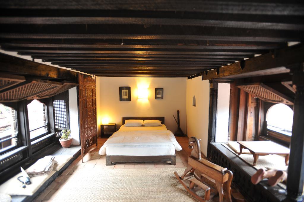Peacock Guest House บักตะปูร์ ภายนอก รูปภาพ