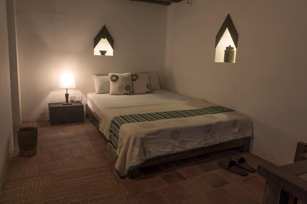 Peacock Guest House บักตะปูร์ ภายนอก รูปภาพ